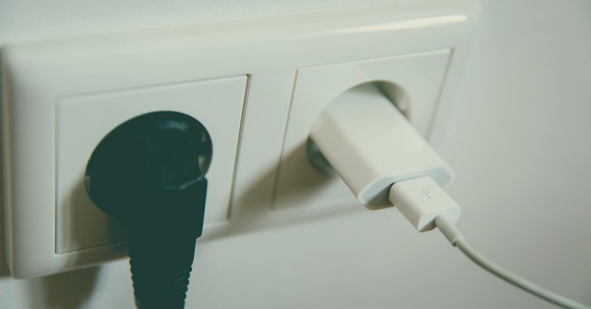 Beyond Child Locks โ Advanced Storage for Hazardous Cleaning Products