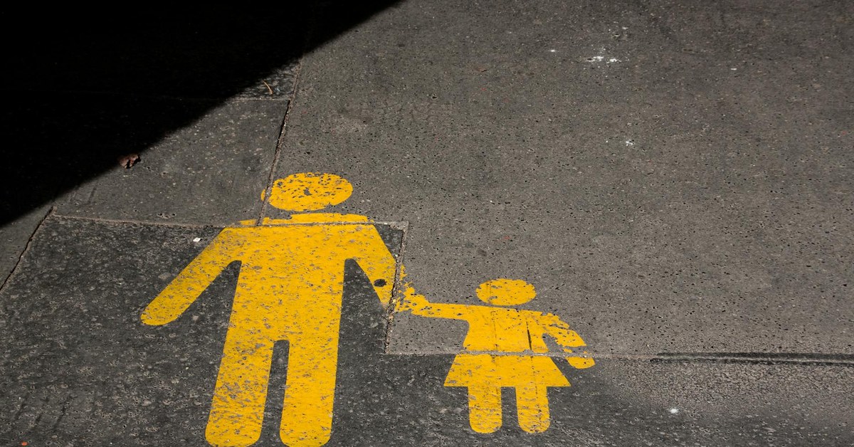 Child Safety on Public Transport — A Guide for Parents and Children