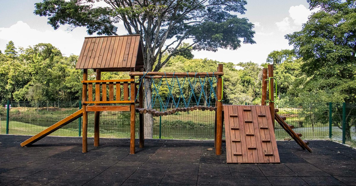 Room-by-Room Childproofing for Toddler Climbers — Preventing Furniture Tip-Overs & Fall Hazards Safely