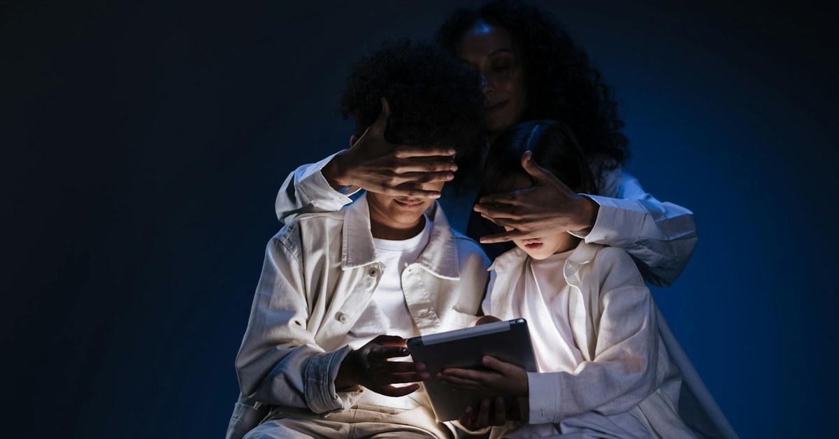 Children and Social Media — Age-Appropriate Guidance for Parents
