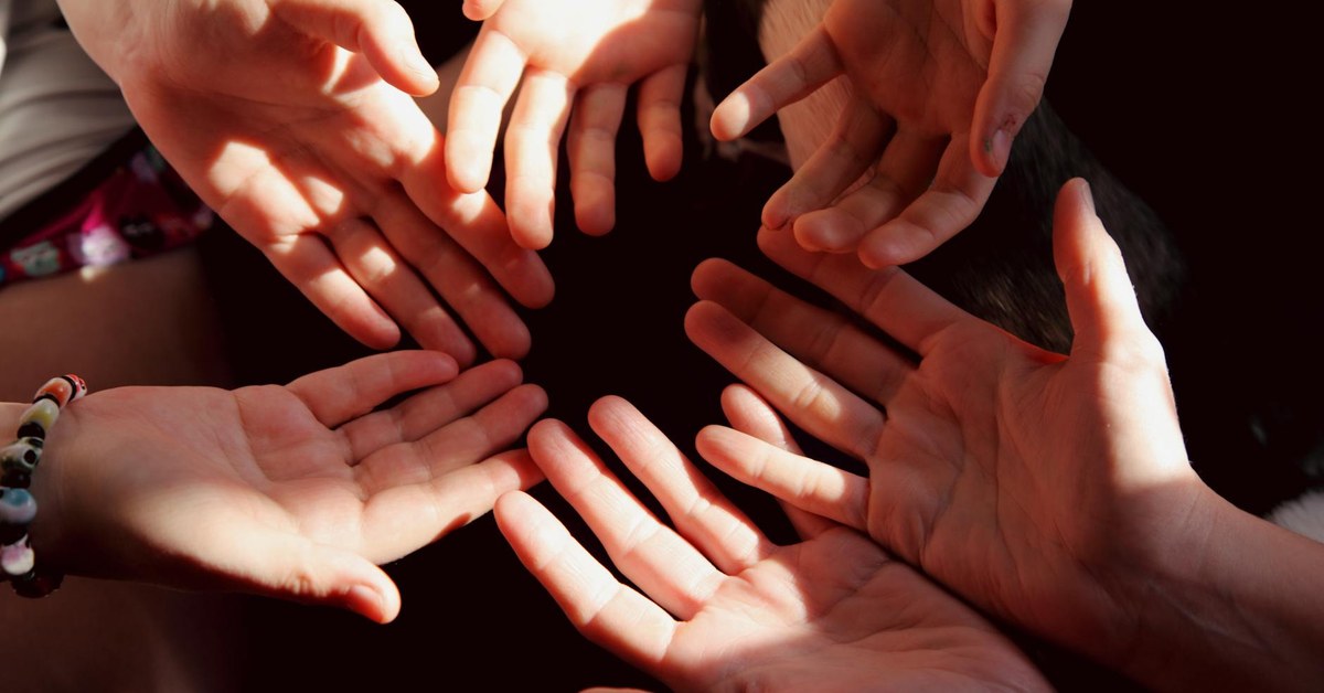 Crafting a Positive Digital Legacy โ A Parent's Guide to Educating Pre-Teens for Future Opportunities