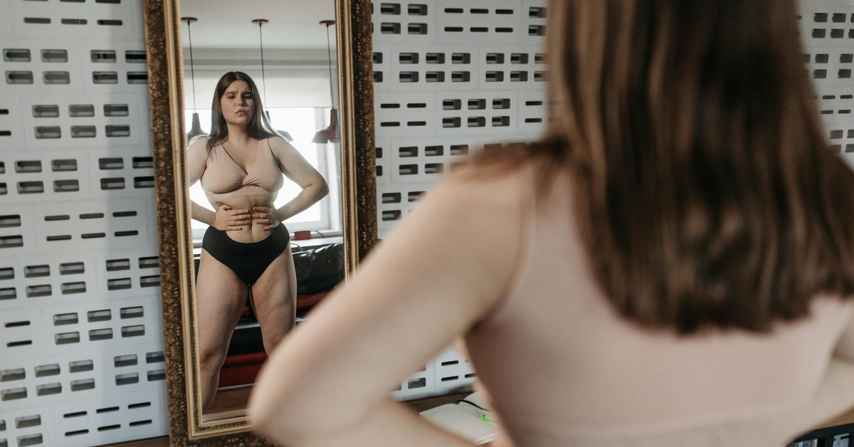 Crafting Unwavering Body Confidence and Emotional Resilience