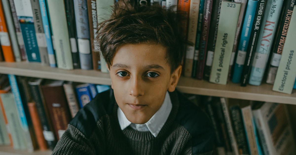 Navigating the Digital Deluge — Critical Thinking for Student Digital Citizens