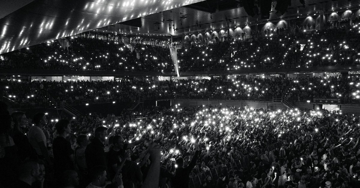 Crowd Safety at Concerts, Stadiums, and Events — What Every Young Adult Should Know