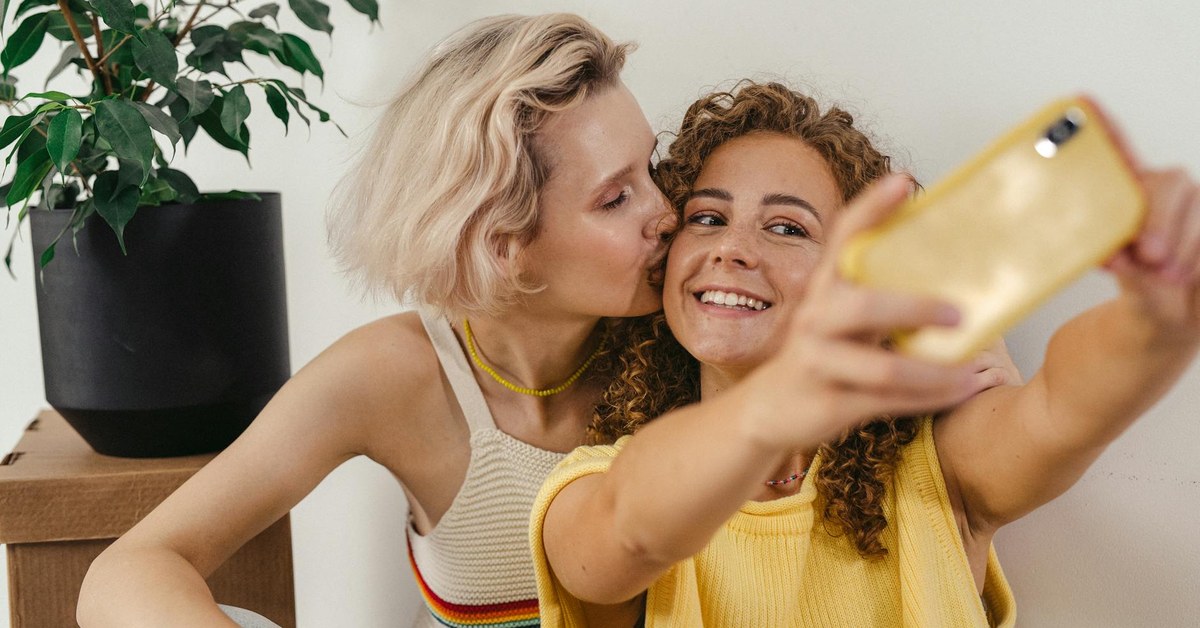 Cultivating Pre-Social Media Digital Literacy โ Preparing Young Children for Lifetime Online Safety