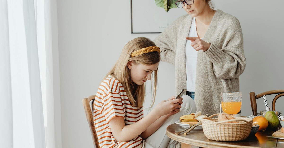 Cyberbullying — Advice for Teenagers on What to Do When It Happens to You