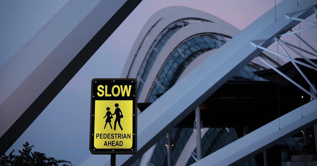 The Definitive Guide to Cycling Safety — Mastering Helmet Fit, Road Rules & Accident Prevention