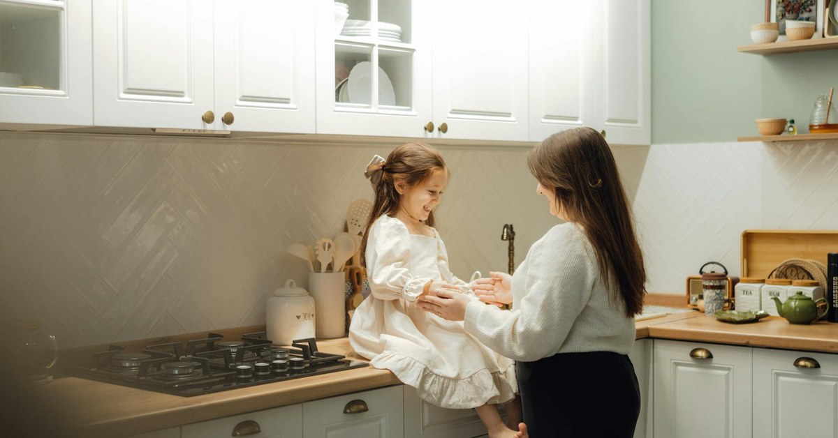 Empowering Your Family โ Essential Daily Habits for Home Security