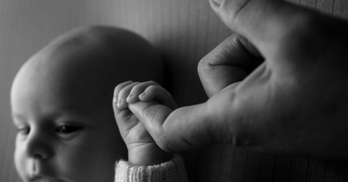 Solving the Rental Dilemma — Damage-Free Furniture Anchoring for Child-Proofing Apartments