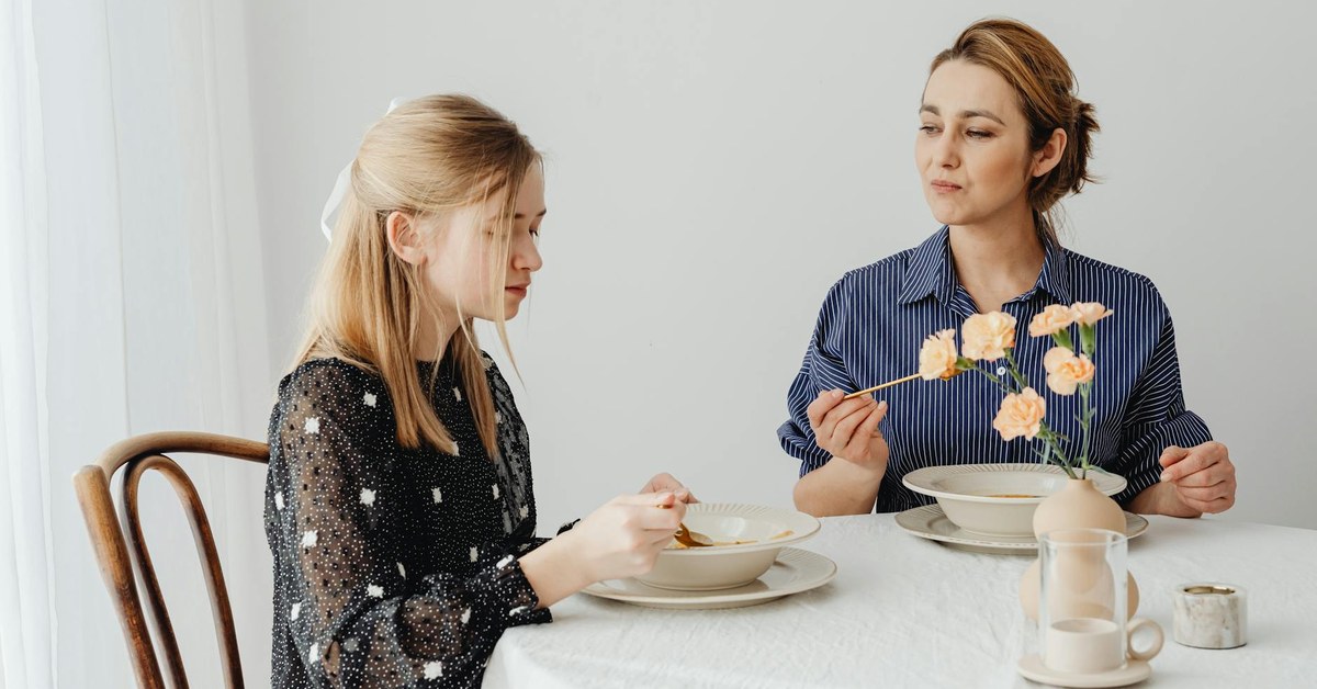 The Definitive Parent's Guide to Deepfakes โ Protecting Kids in the Age of AI Deception
