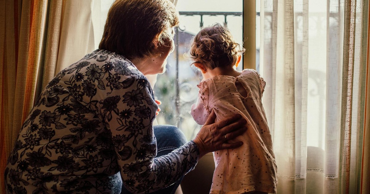 Dementia and Wandering Risk — How Families Can Protect a Loved One Safely