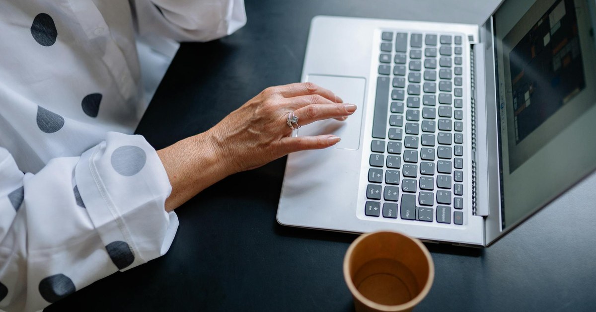 Planning Your Digital Afterlife โ A Privacy Settings Walkthrough for Legacy Contacts & Data Inheritance