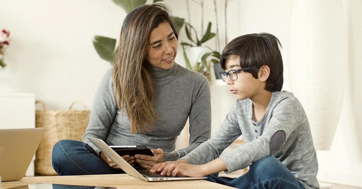 Empowering Young Learners โ Age-Appropriate Digital Footprint Education for Elementary Schoolers