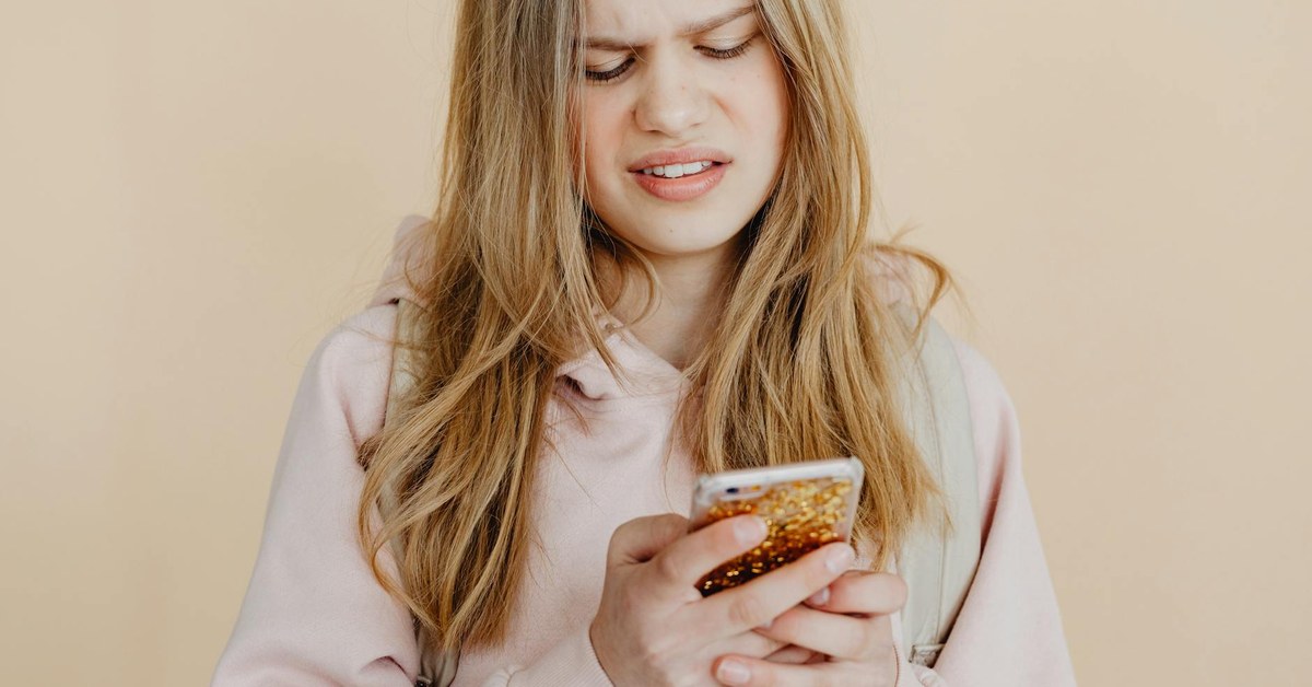 Your Digital Footprint — What Teenagers Need to Know About Their Online Reputation