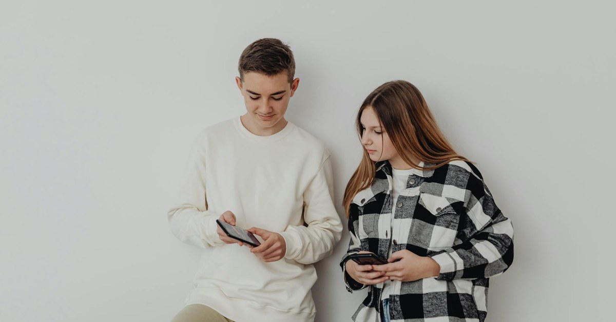Your Digital Footprint — What Teenagers Leave Behind Online and Why It Matters