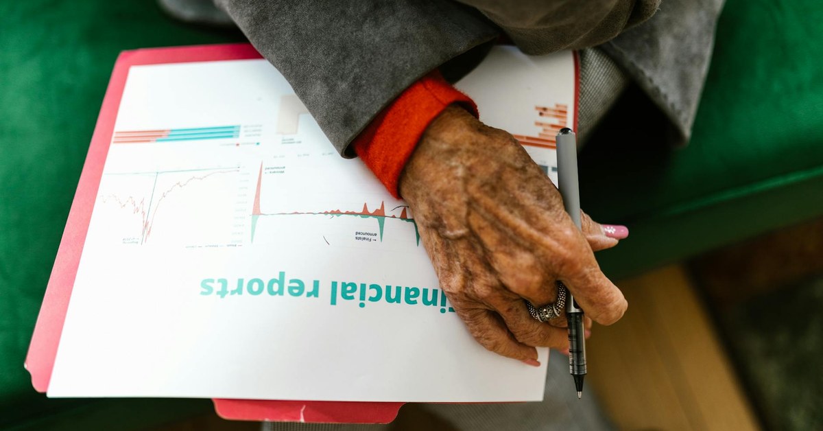 Elder Abuse Recognition and Reporting โ What Every Family Needs to Know