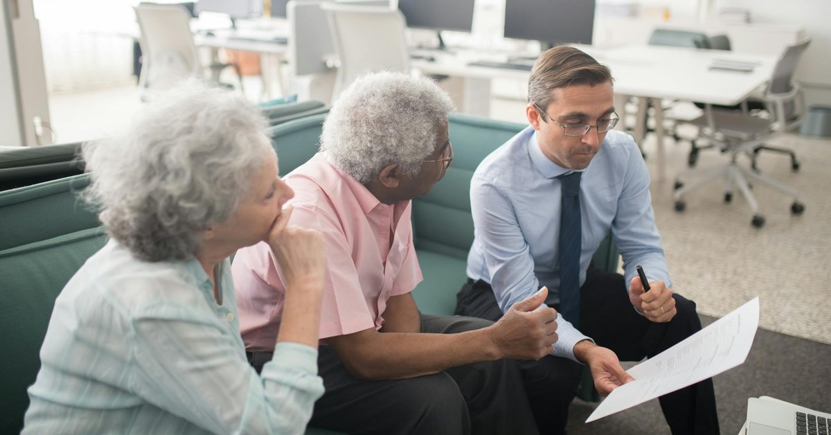 Emergency Planning for Older Adults Living Alone โ A Practical Guide
