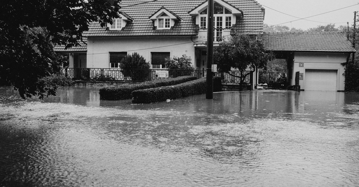 Emergency Preparedness at Home โ A Practical Guide for Older Adults