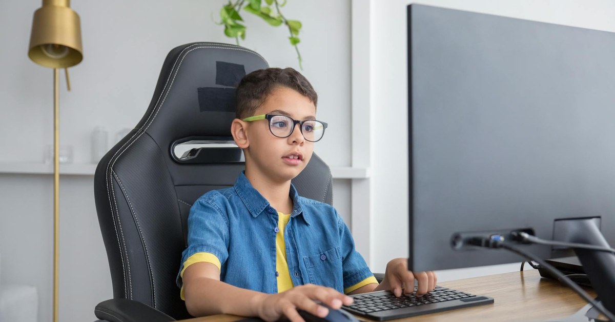 Empowering Your Family โ A Practical Guide to Building Digital Literacy Against Evolving Phishing Scams