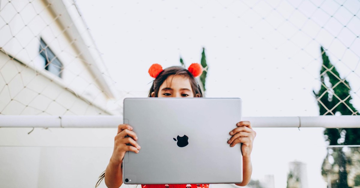 Empowering Neurodivergent Children Online โ Tailoring Age-Appropriate Internet Use for Unique Needs