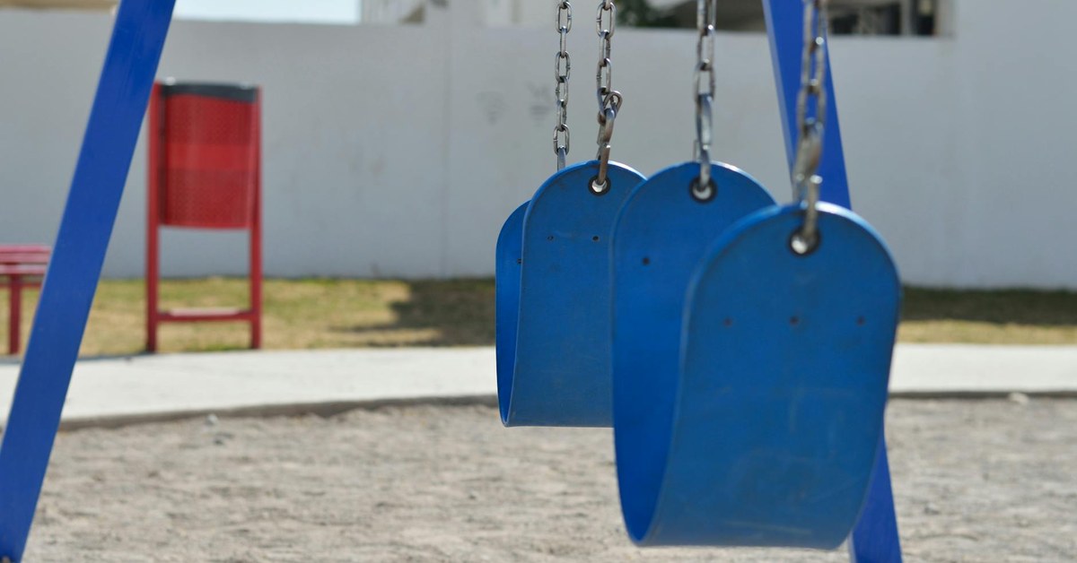 Beyond the Rules — Equipping Kids to Handle Unexpected Public Transport Safety Scenarios