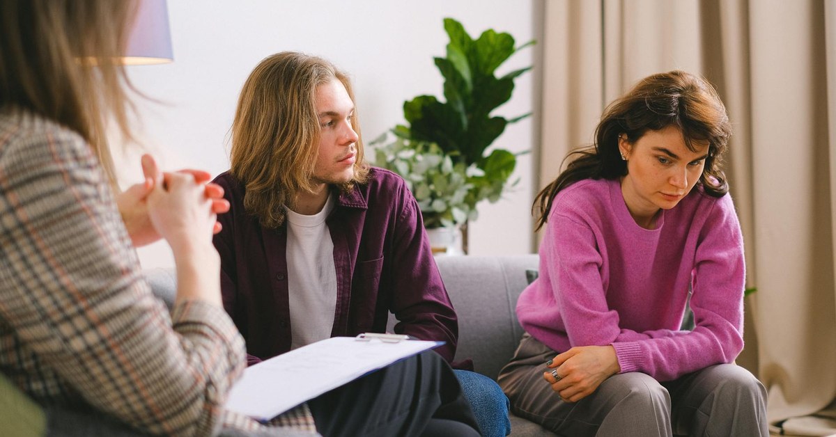 Navigating Tough Talks โ Explaining a Family Member's Mental Health Crisis to Young Children