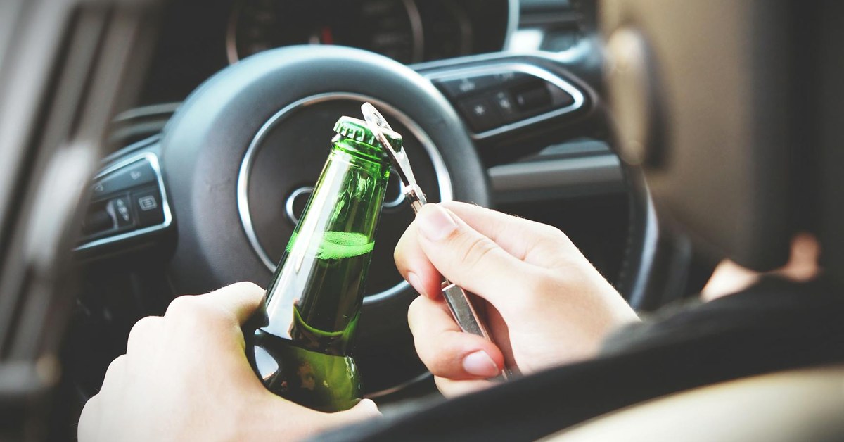 Fake IDs and Underage Drinking โ Understanding the Legal and Safety Risks
