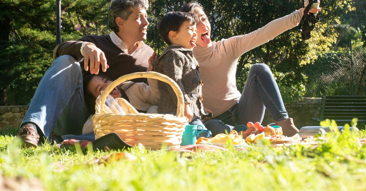 Family Digital Detective โ Empowering Kids to Unmask Online Scams Safely