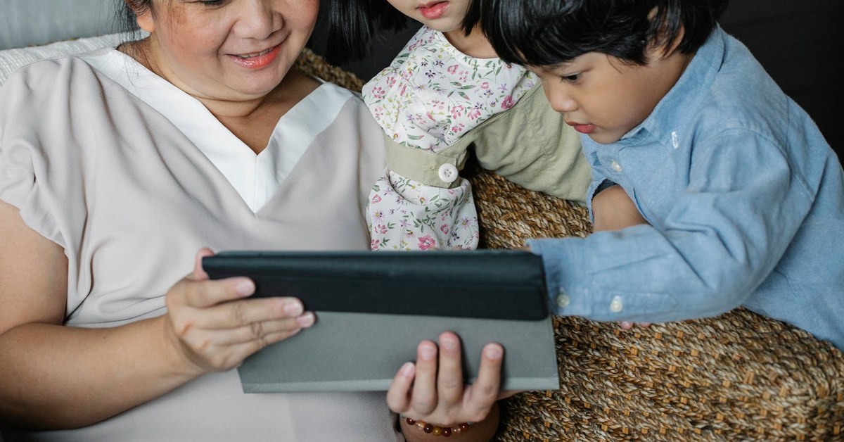 Family Scam Shield โ A Step-by-Step Guide to Creating a Digital Verification Protocol for Suspicious Messages and Preventing Phishing Attacks