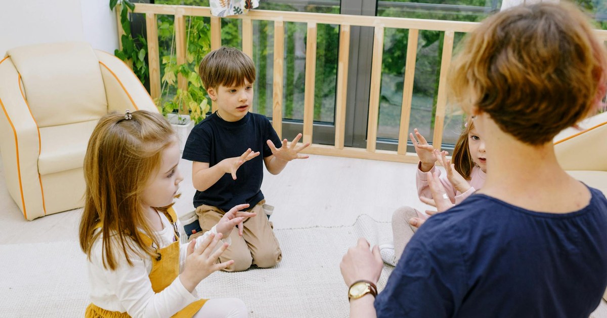 Teaching Young Children About Healthy Boundaries in Friendships