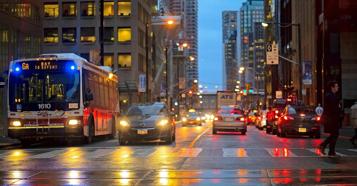 How Road Crossing Rules Evolve โ Tailoring Pedestrian Safety Strategies for Every Age Group
