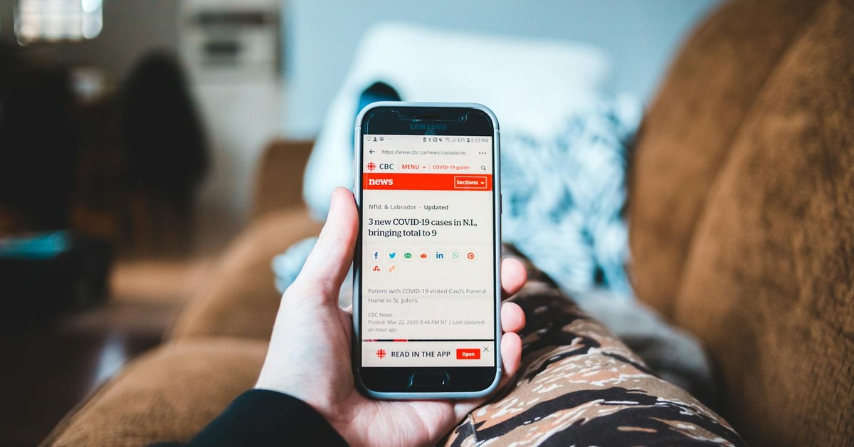 Spotting Fake News and Misinformation — A Critical Thinking Guide for Young Adults