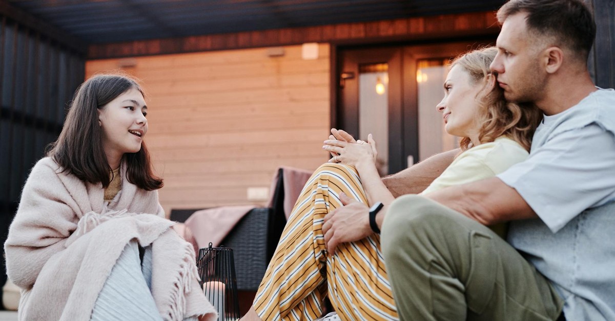 How to Talk to Your Teenager About Online Safety — A Practical Guide for Parents
