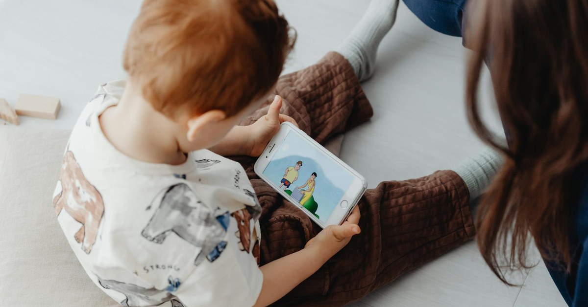 Beyond Limits — Leveraging Screen Time to Cultivate Digital Literacy Skills