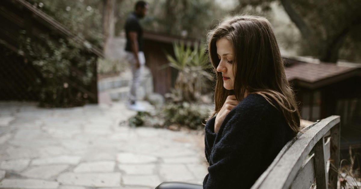 Leaving an Abusive Relationship Safely โ A Step-by-Step Guide for Young Adults
