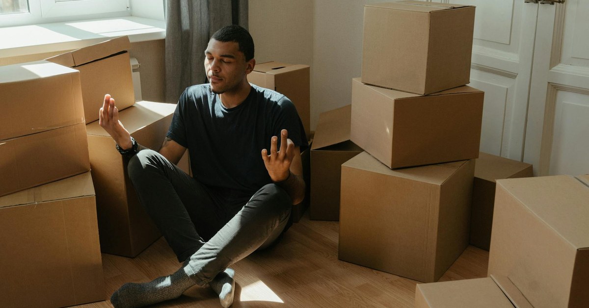 Managing Homesickness When You Move Away โ Practical Strategies for Young Adults