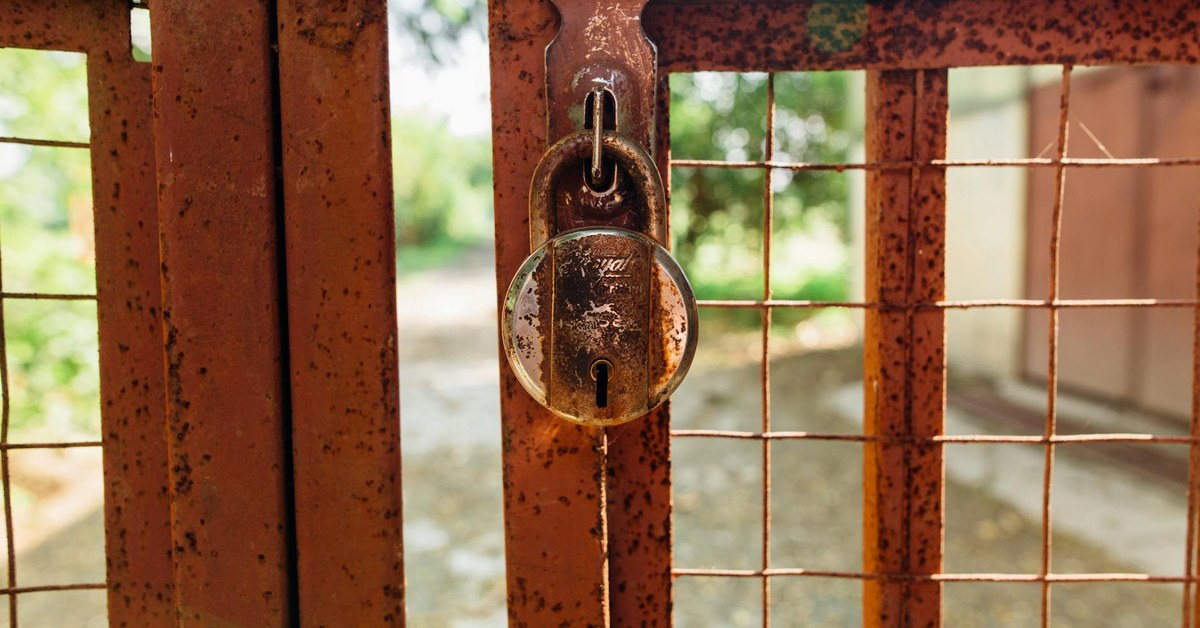Mastering Kitchen Safety with Tweens & Teens β Beyond Basic Childproofing for an Accident-Free Family Hub