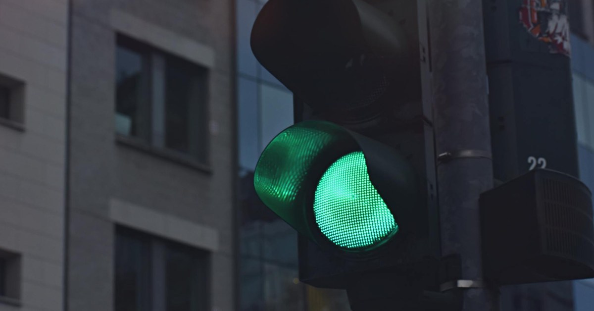 Beyond Reflex โ Cultivating Mindful Driving Strategies to Combat Cognitive Distraction and Enhance Road Safety