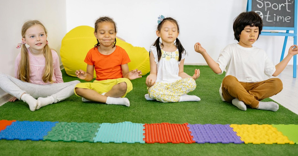 Mindfulness for Preschoolers โ Simple Strategies to Calm Big Emotions & Prevent Meltdowns