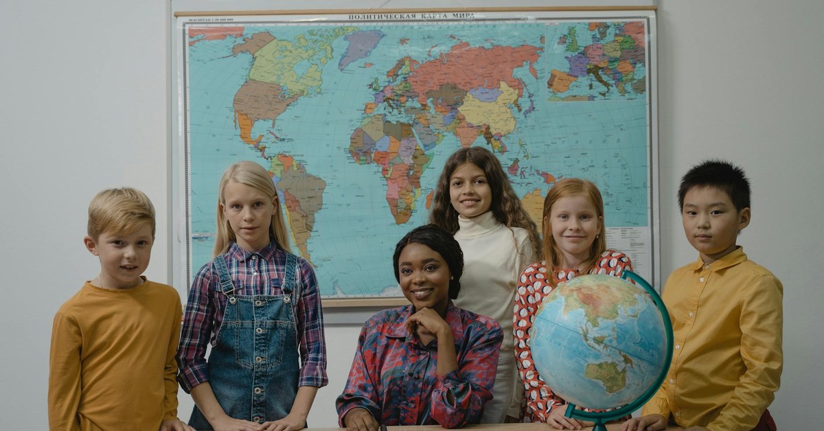 Navigating Visas and Immigration โ What International Students Must Know to Stay Safe and Legal