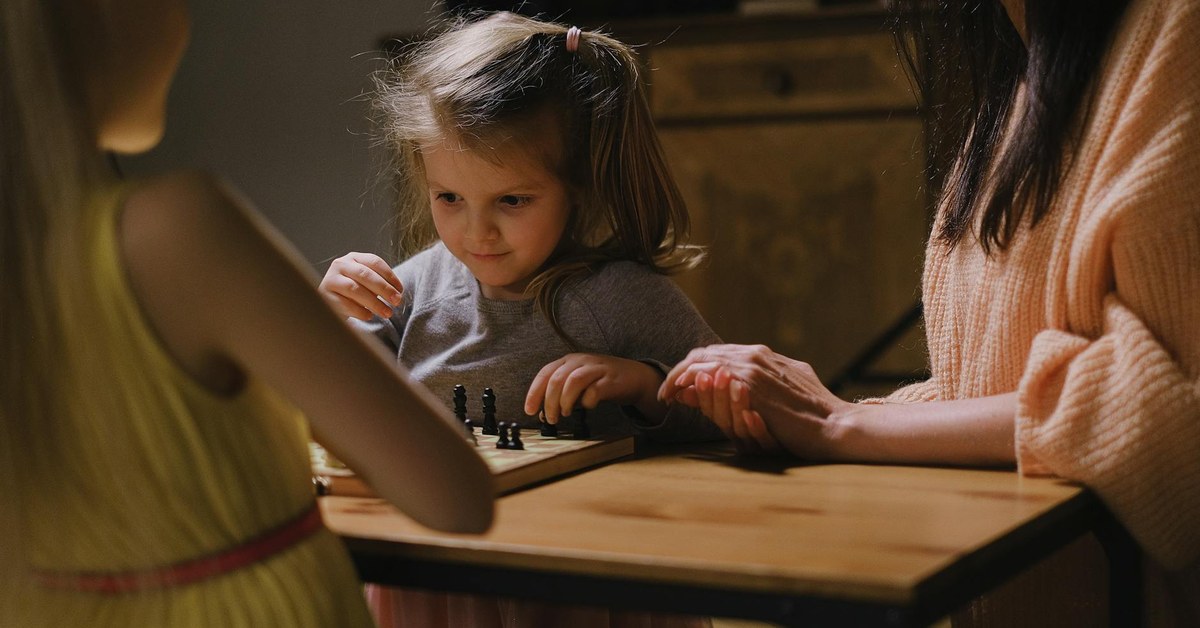 Nurturing Open Dialogue โ Proactive Strategies for Children's Difficult Conversations