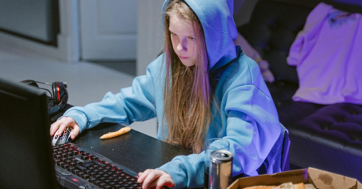 Online Gaming Communities — Staying Safe in Virtual Worlds