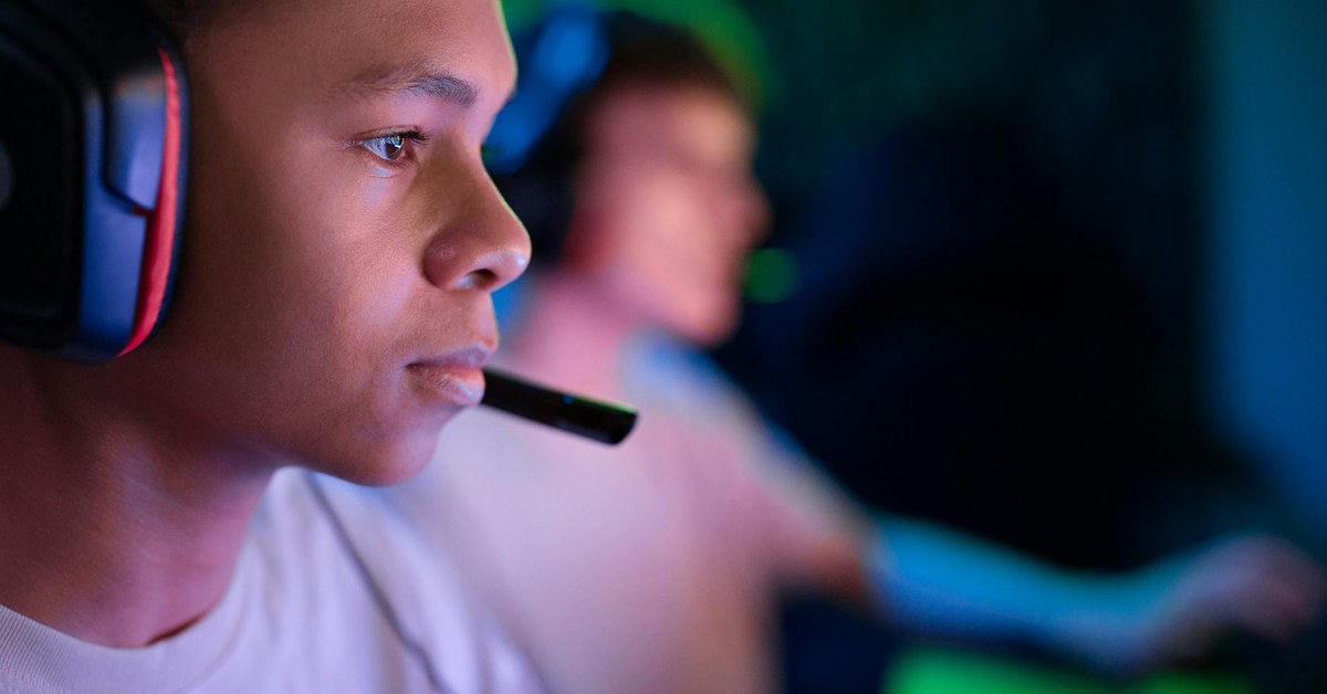Online Gaming Friendships โ The Real Benefits and the Real Risks