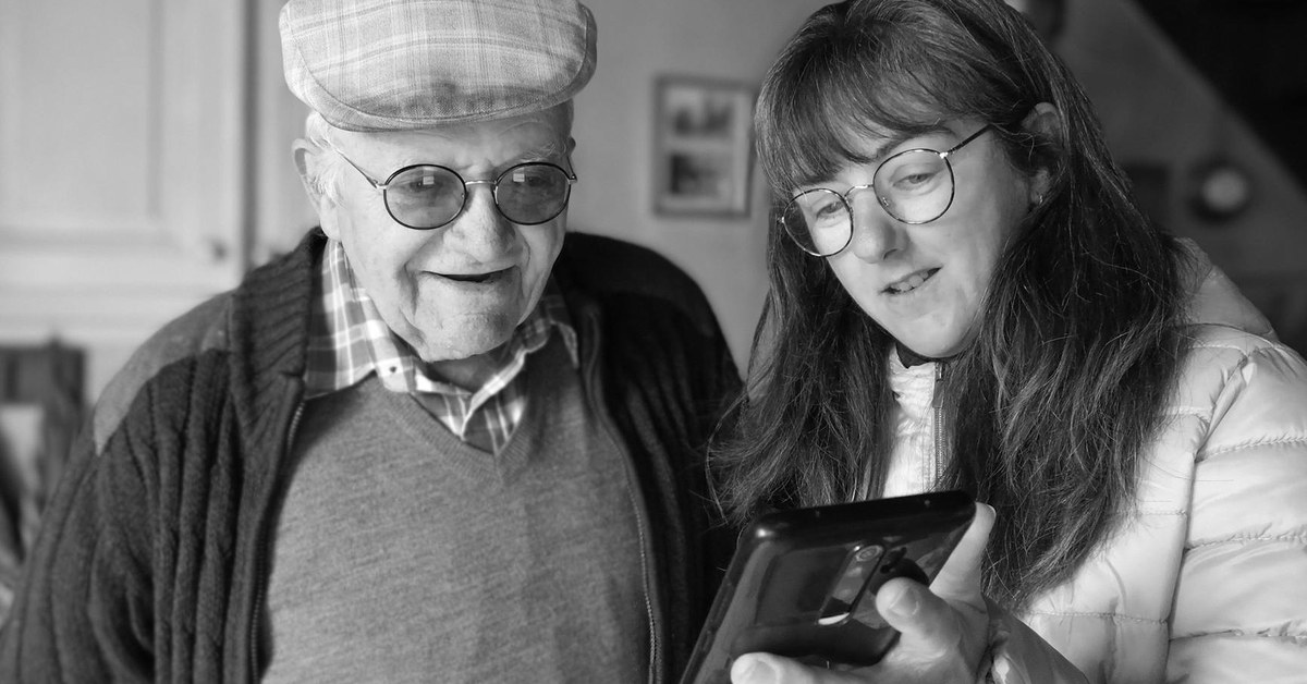 Optimizing Cleaning Product Storage in Homes with Seniors — Preventing Confusion & Accidental Ingestion