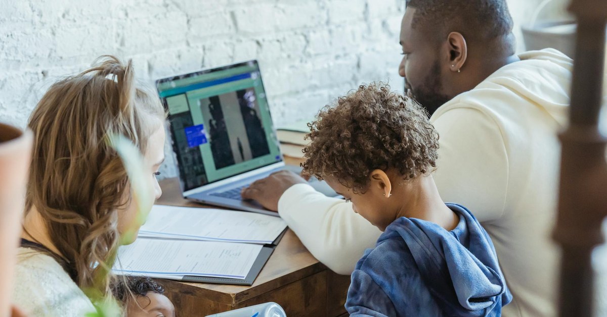 Online Gaming Safety — Parental Controls, Settings & Digital Boundaries