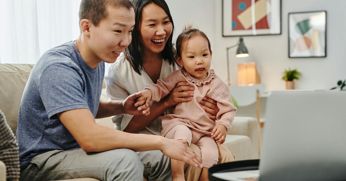 Parents' Guide — Modeling Healthy Screen Time Habits to Foster Children's Digital Literacy