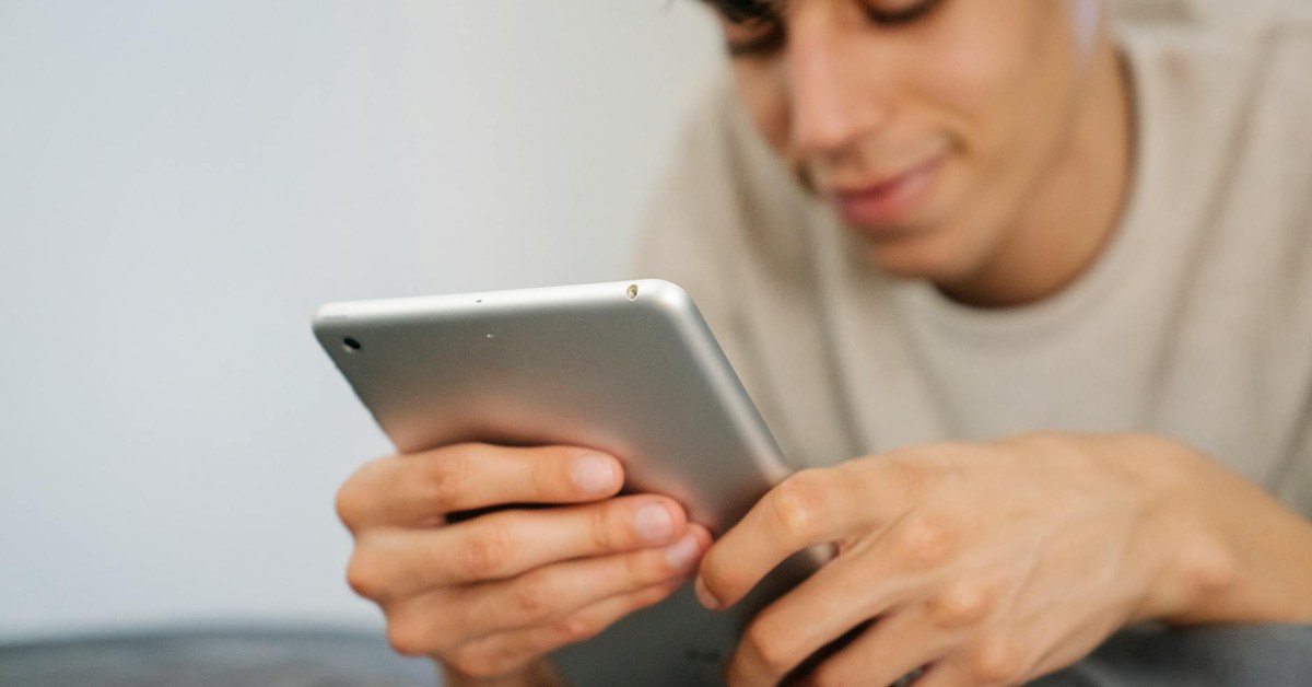 Parents' Proactive Deepfake Defense — Safeguarding Your Child's Digital Footprint Online