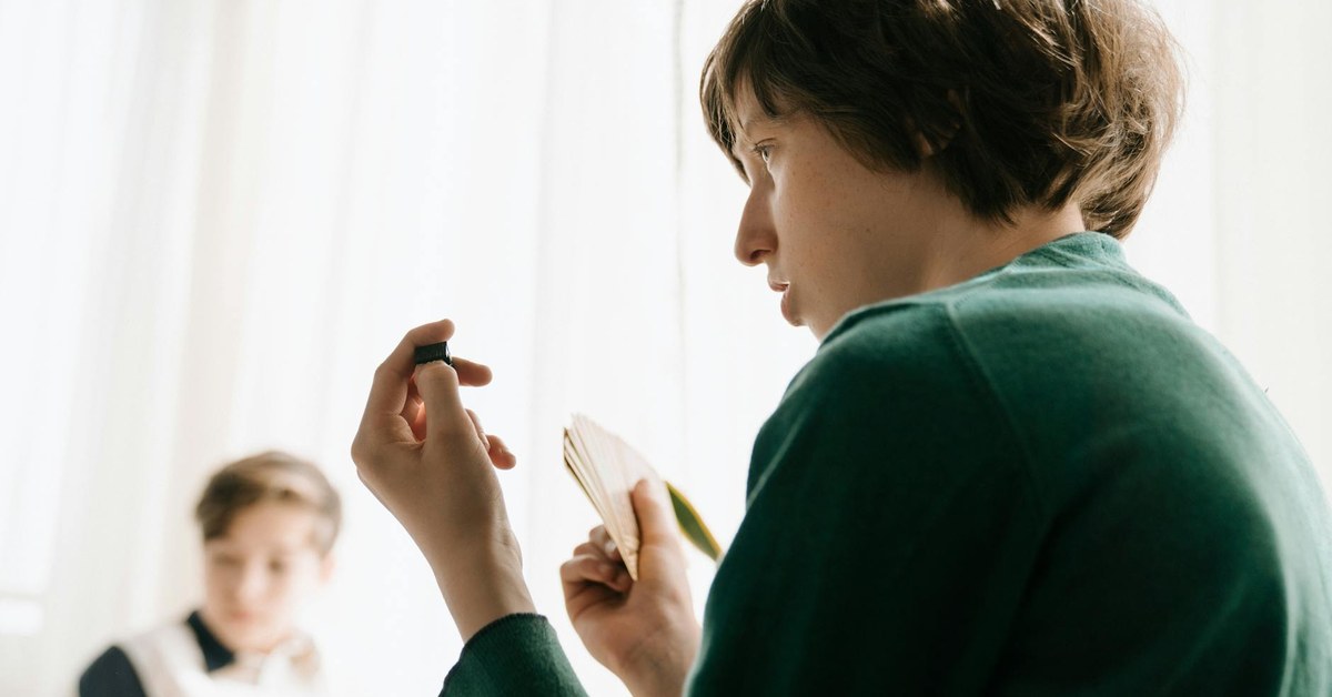 Play Your Way to Resilience — Simple Games & Activities for Emotionally Strong Toddlers