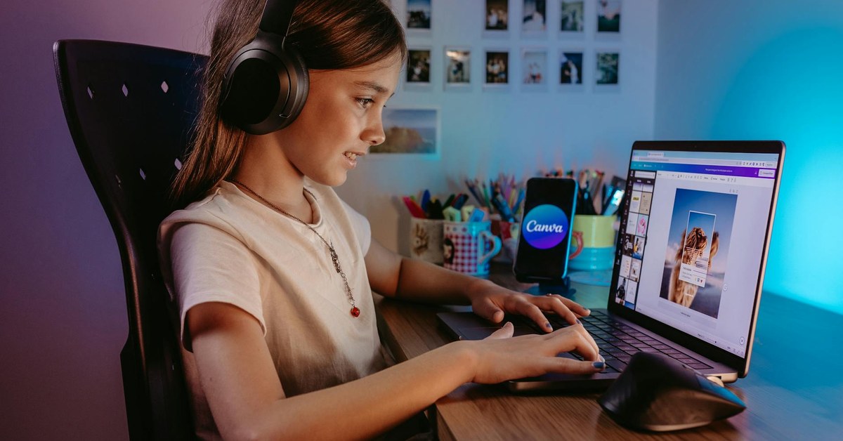 Crafting a Positive Digital Footprint โ Essential Digital Citizenship Skills for College & Career Readiness
