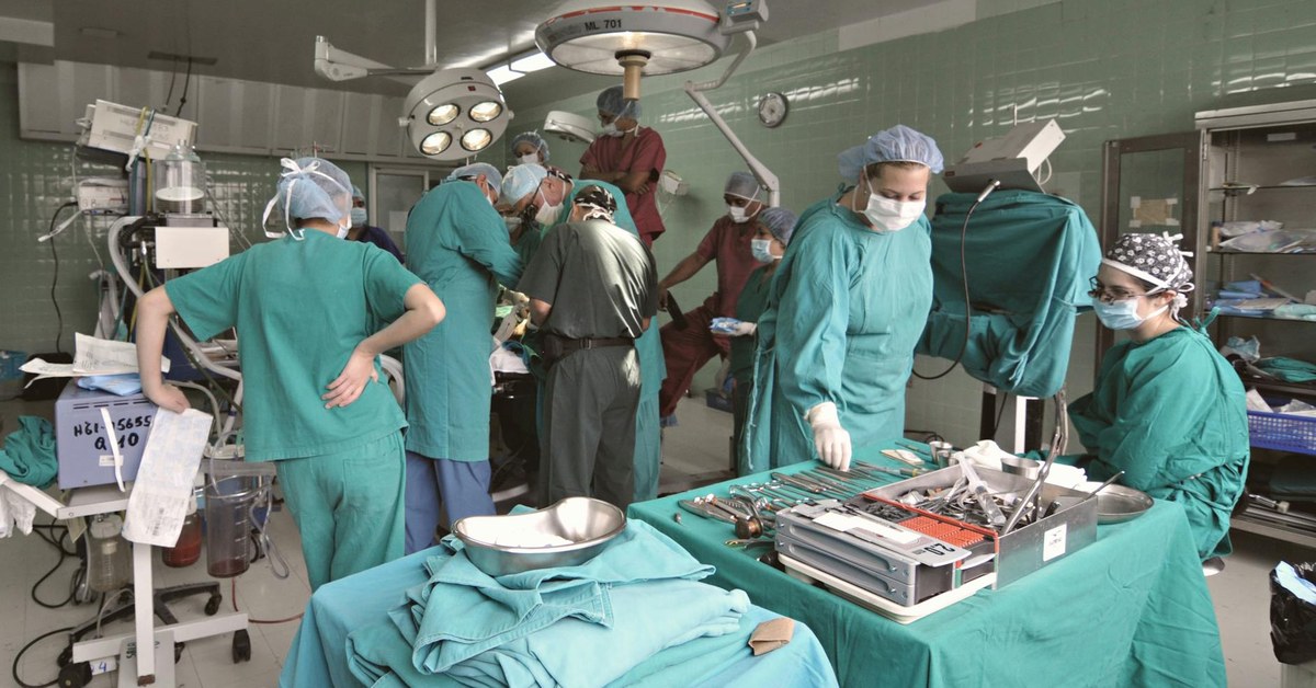 Preparing Children for Hospital and Surgery โ A Parent's Guide